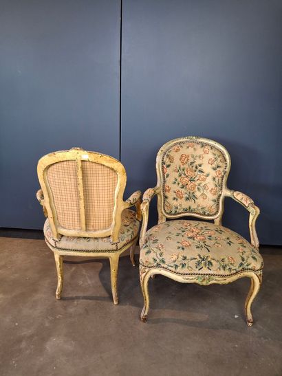 Paire de fauteuils à dossier cabriolet en...