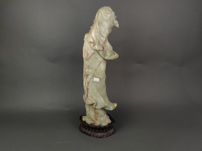 CHINE - XXe siècle
Groupe en jade (néphrite)...