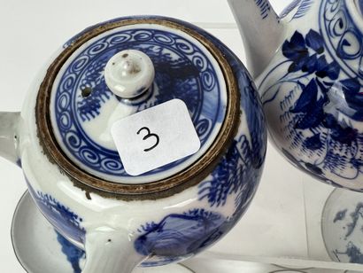 CHINE pour le Vietnam
Ensemble en porcelaine...