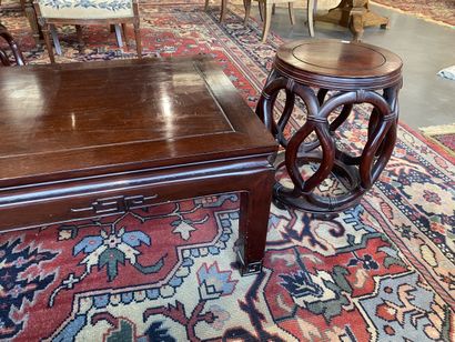 CHINE
Importante table basse en bois exotique...