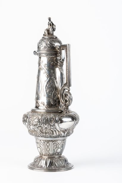 AIGUIERE en argent (800). LONDRES, Stephen...