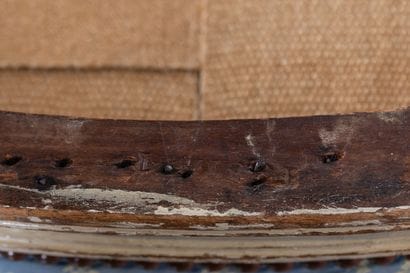 Suite de six fauteuils en bois laqué gris,...
