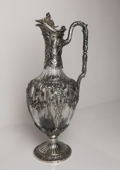 CARAFE A VIN en cristal, monture en argent...