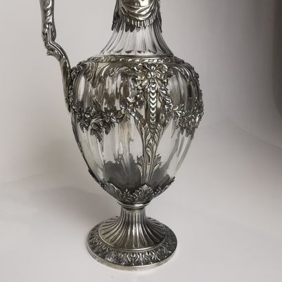 CARAFE A VIN en cristal, monture en argent...