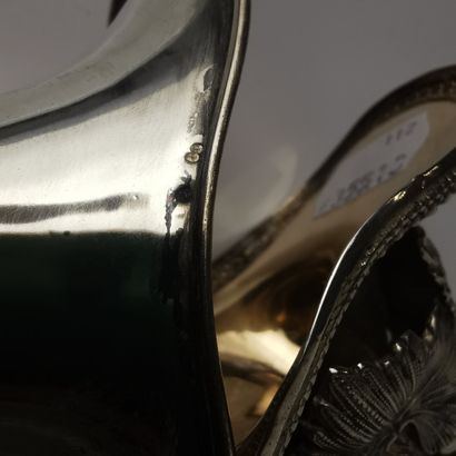 CARAFE A VIN en cristal, monture en argent...