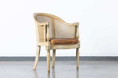 Fauteuil de bureau en bois laqué vert pâle...