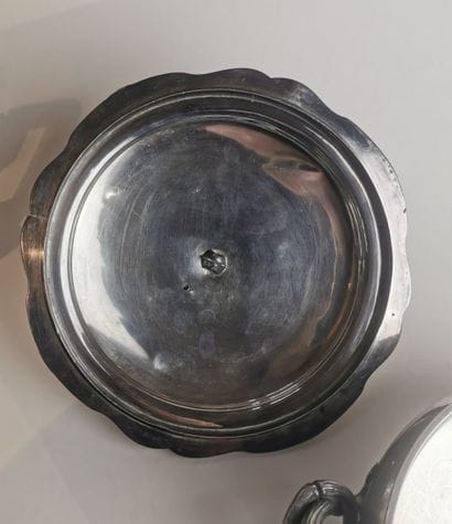 LEGUMIER en argent (950). PARIS, Charles...