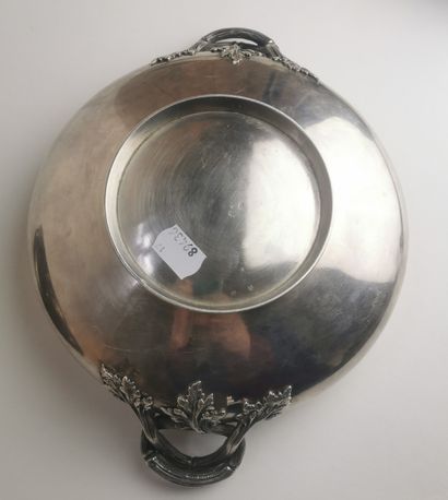 LEGUMIER en argent (950). PARIS, Charles...
