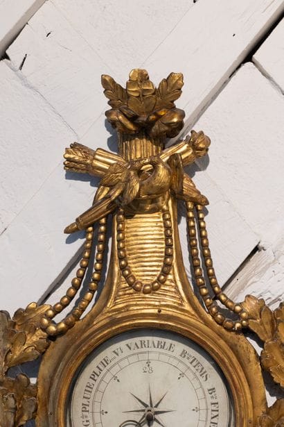 Baromètre thermomètre en bois sculpté et...