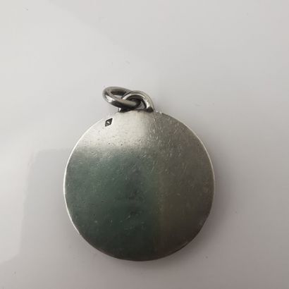 PENDENTIF en argent (800). JEAN DESPRES,...