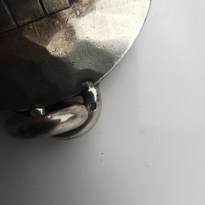 PENDENTIF en argent (800). JEAN DESPRES,...