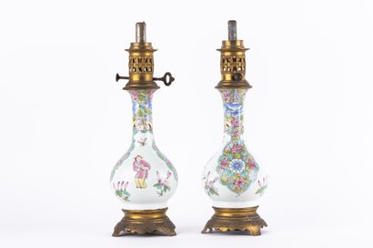 Paire de lampes à pétrole, la réserve en...