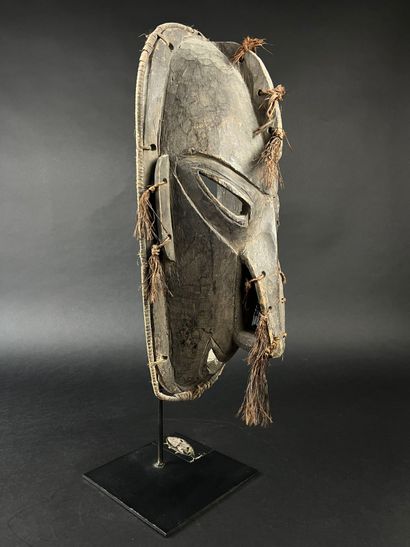 Mask, human face with bird-beaked nose. Height:...