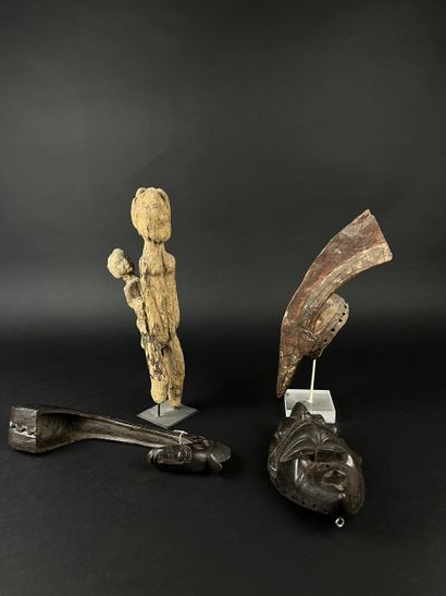 Set of four wooden objects: spoon, height:...