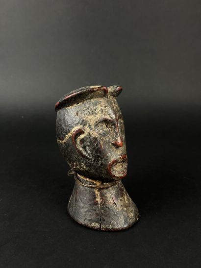 Lot of three wooden objects from Nigeria:...
