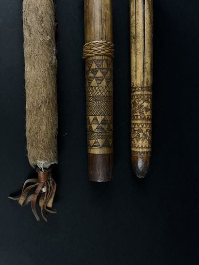 Lots of two quivers and four bamboo containers...