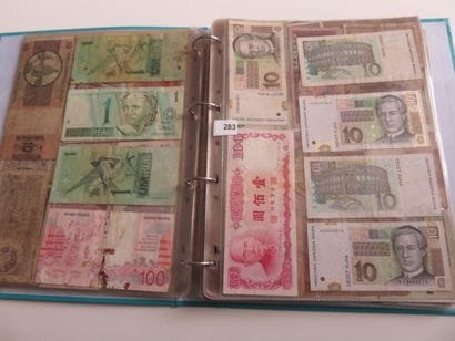 Banknotes - Lot of 238 various banknotes...