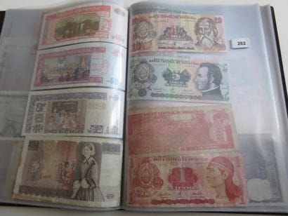 Banknotes - Collection of 179 various banknotes...