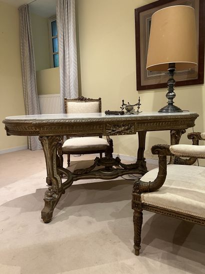 Table de milieu en bois laqué crème rechampi...
