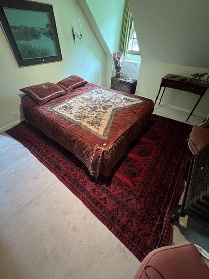 BOUKHARA
Hand-knotted wool carpet decorated...