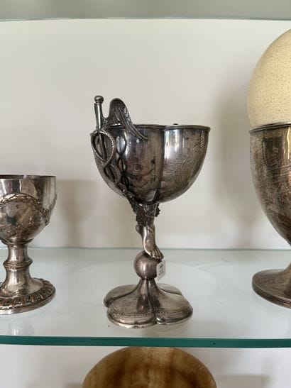 Four-lobed bowl in silver-plated metal, shaft...