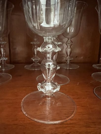 Set of crystal glasses including: 
- 8 crystal...