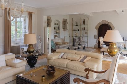 CHATEAU D'AX
Two two-seater sofas in beige...