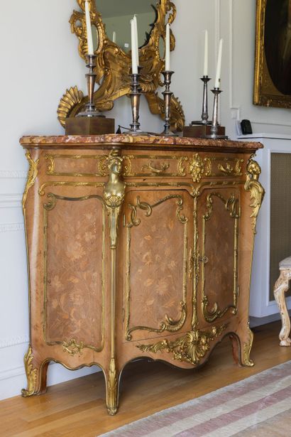Buffet curved on the front and sides with...