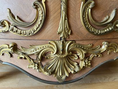 Buffet curved on the front and sides with...