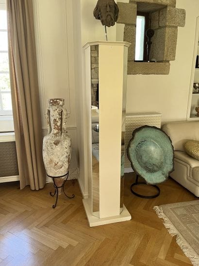 Pair of rectangular columns in cream lacquered...