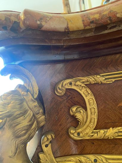 Buffet curved on the front and sides with...