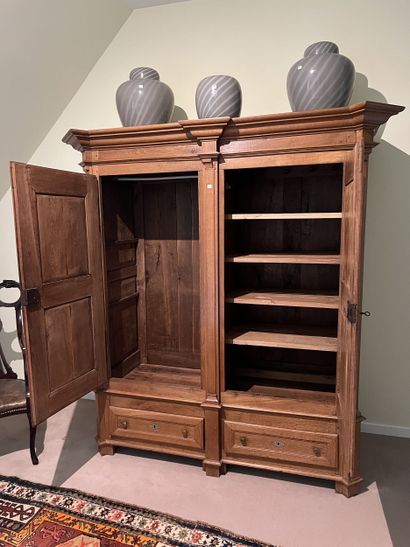Oak cupboard with two doors, fixed frame...