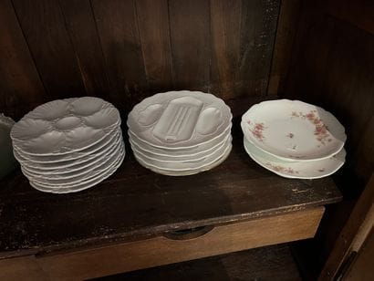 Miscellaneous tableware including 20 porcelain...