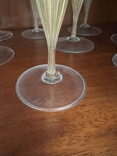 Set of crystal glasses including: 
- 8 crystal...