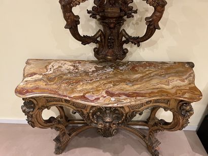 Importante console en bois doré ceinture...