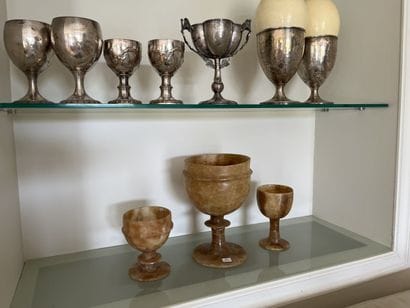 Alabaster-orange goblets: one small (14 cm),...