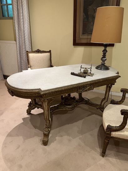 Table de milieu en bois laqué crème rechampi...
