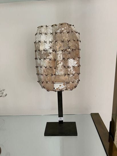 CHINA
Jade death mask 
Height 25 cm Width...