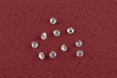 Lot de composé 10 diamants taille ancienne...