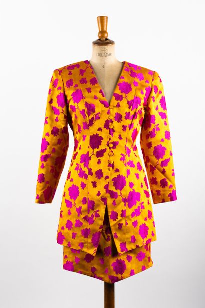 SIMONNE JOUBERT, couturière à Rennes
Tailleur...