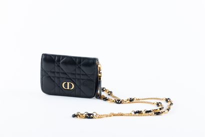 DIOR
Porte-cartes modèle Dior Caro, en cuir...