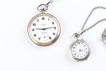 Lot de 2 montres : 1 montre de poche en métal...