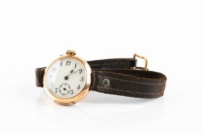 Montre de col n°2634 vers 1910/1920. 
Boîtier...