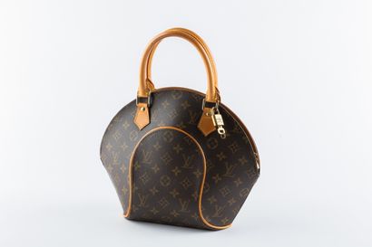 LOUIS VUITTON
Sac Elipse, petit modèle en...
