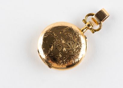 Montre de col n°89451 vers 1900. 
Boîtier...