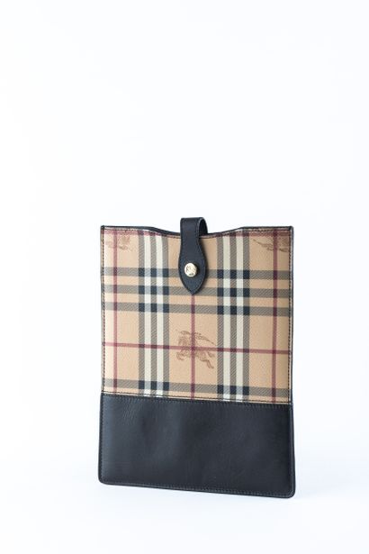 BURBERRY
Pochette plate porte-document, en...