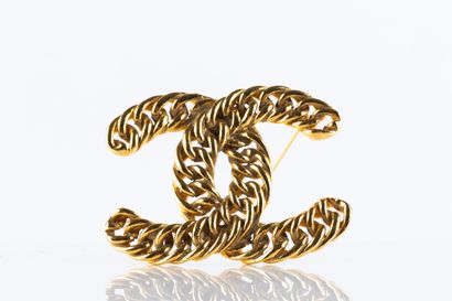 CHANEL
Broche CC vintage modèle CC chaine...