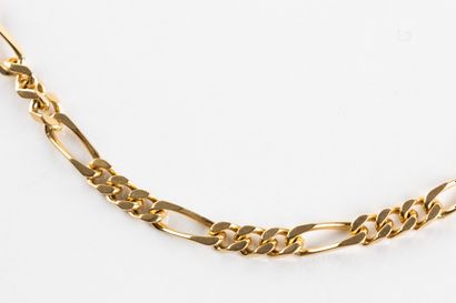 Alternating 1/3 link yellow gold chain. Lobster...