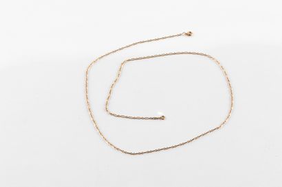 Chaine en or rose maille figaro emmaillements...