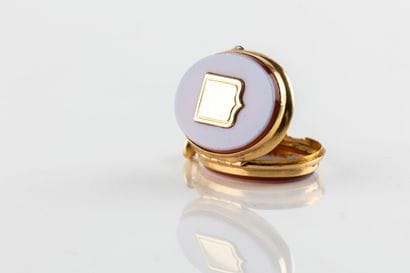 Pendentif ouvrant 